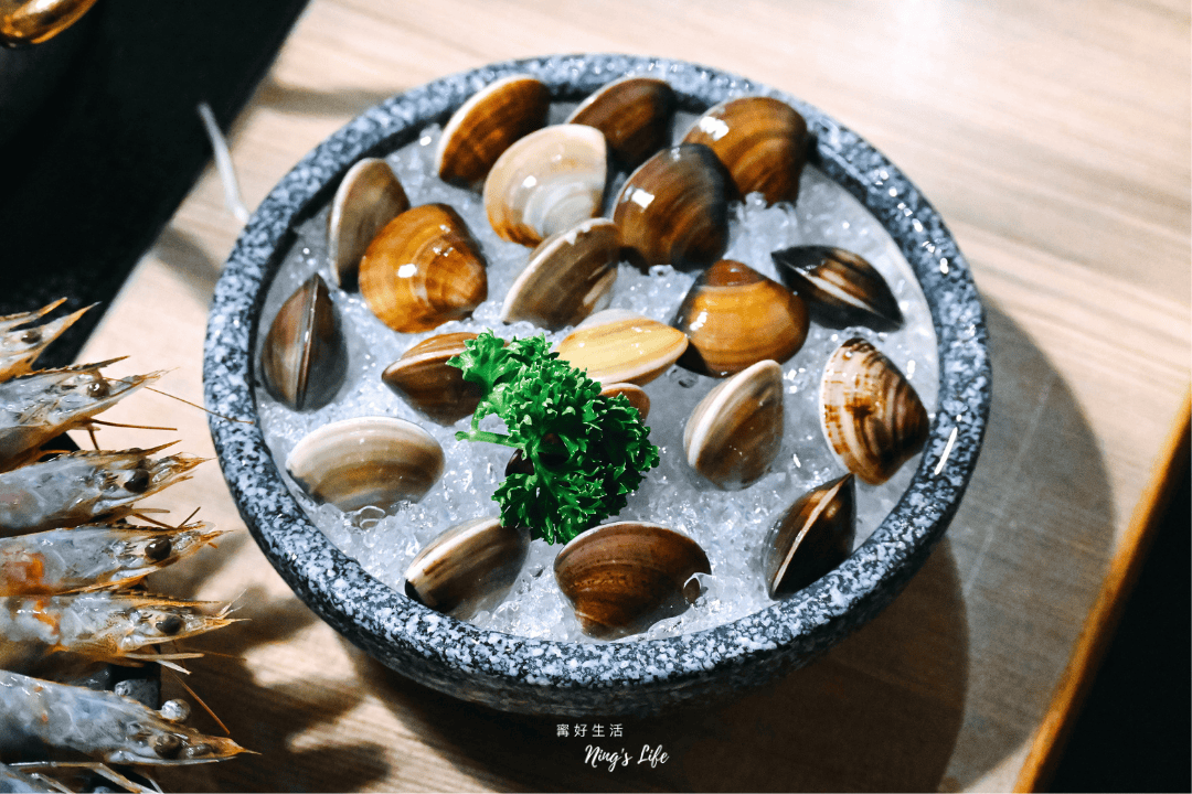 灰鴿/鍋｜當日壽星幾歲送幾隻蝦！台中南屯澎湃火鍋一試成主顧