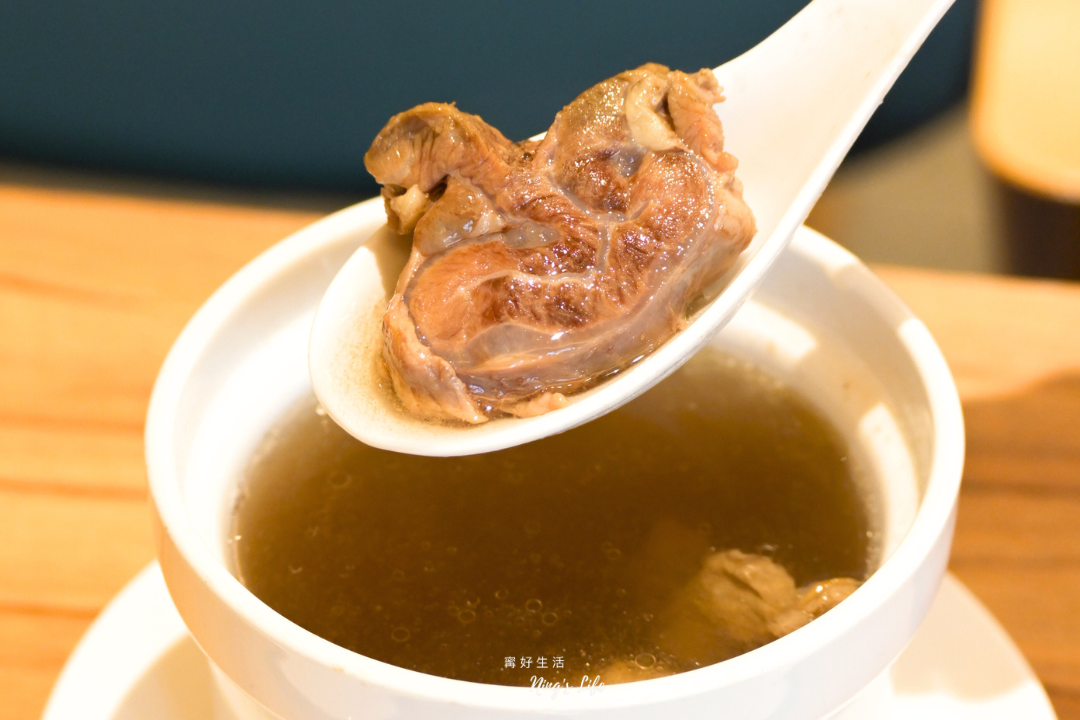 滬舍餘味西屯店|蟬聯6年米其林必比登推薦!必點鮮肉+翡翠生煎包 - 第14張圖 滬舍餘味西屯店|蟬聯6年米其林必比登推薦!必點鮮肉+翡翠生煎包